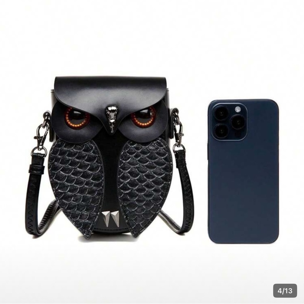 Chic Black Owl Crossbody Bag - Picture 4 of 4